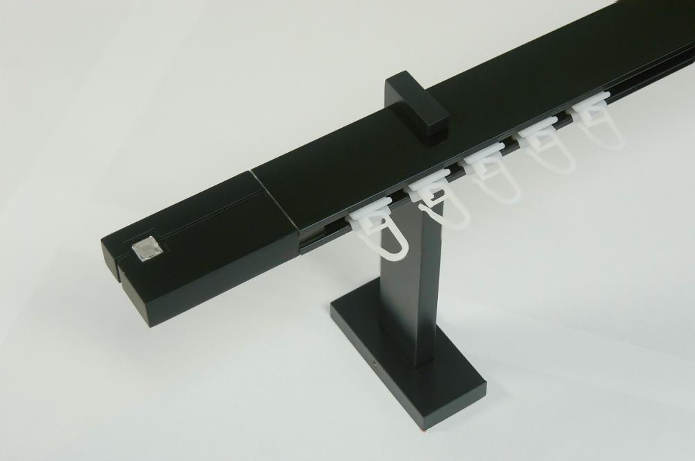 Garnýže SQUARE LINE černá jednořadá - KRYSTAL černá