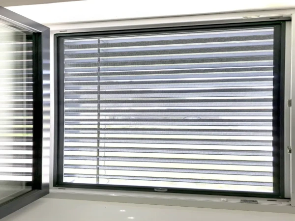 Sítě proti hmyzu na OKNO - pevné KLIK LUX - běžné odstíny 8