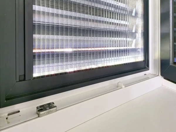 Sítě proti hmyzu na OKNO - PLISSÉ KLIK LUX - běžné odstíny 8