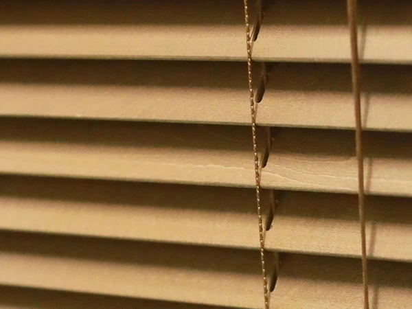 Dřevěné žaluzie 50mm 8